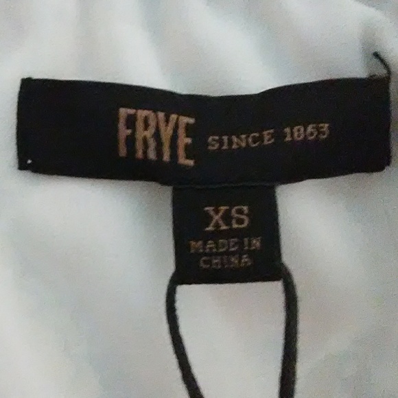 SALE NWT Silk Frye Mini Skirt. XS - Picture 4 of 8